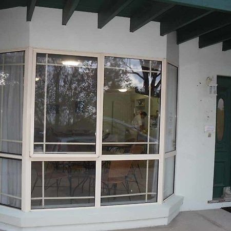 Miranda Lodge Canberra Exterior photo